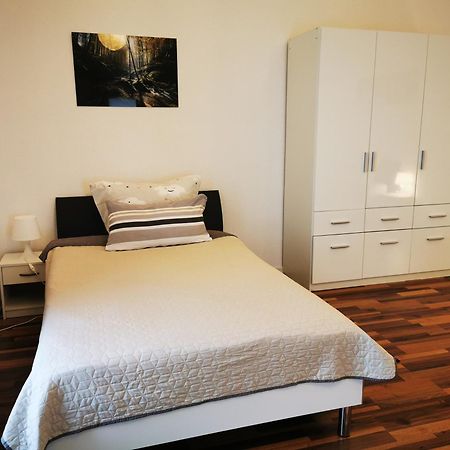 Ferienwohnung Am Waldpfad 凯撒斯劳滕 外观 照片