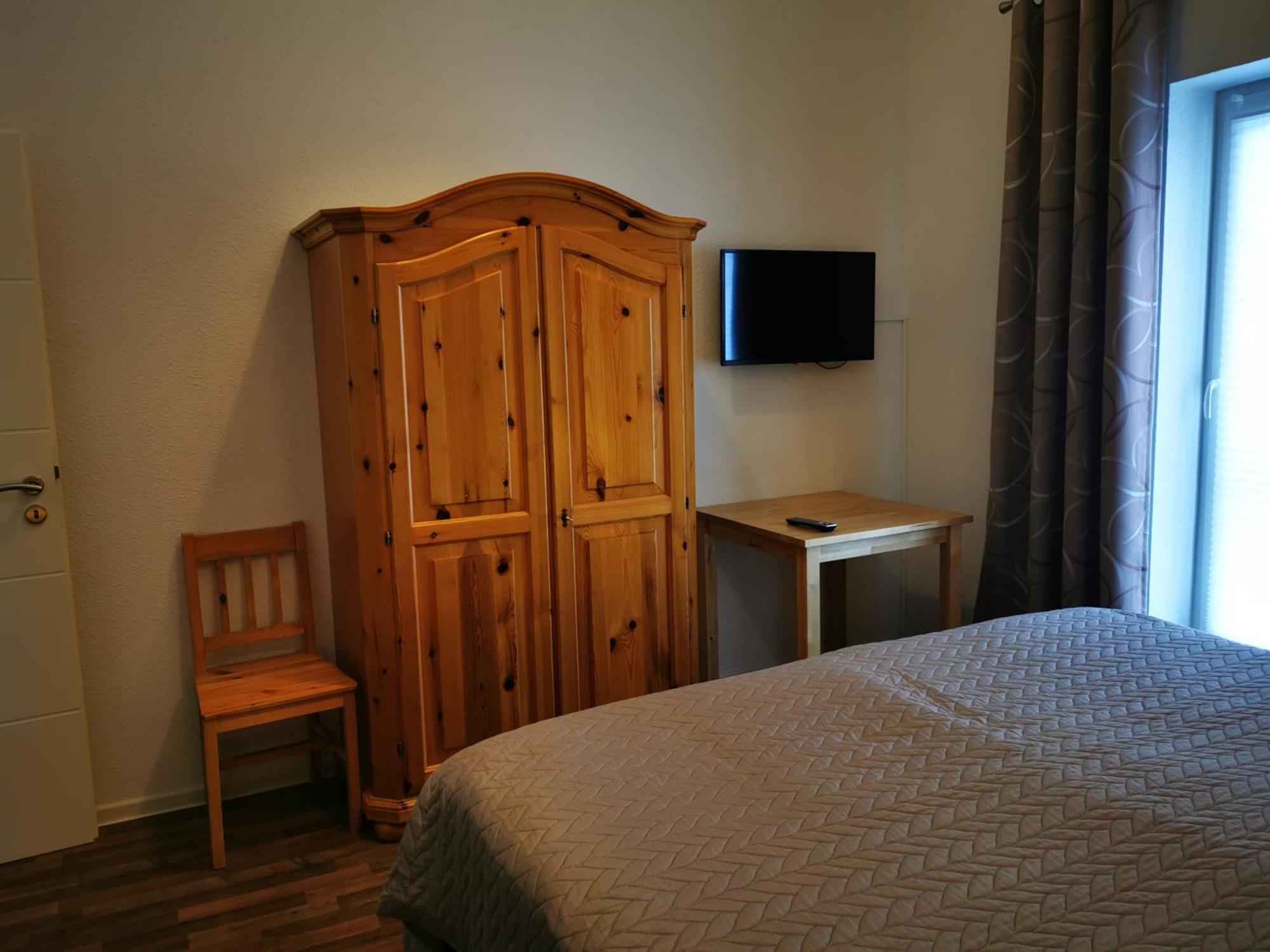 Ferienwohnung Am Waldpfad 凯撒斯劳滕 外观 照片